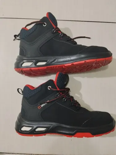 Bota segurança
