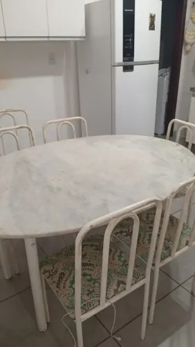 Mesa De Mármore + 6 Cadeiras