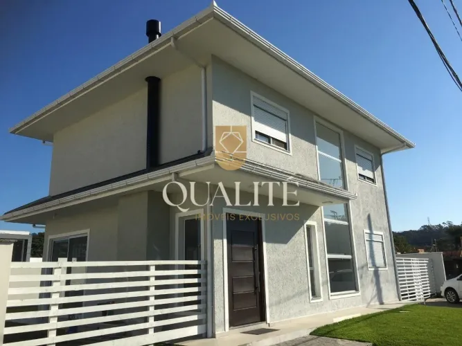 Casa em condomínio com 173m² de área privativa, 4 dormitórios, 1 suítes e 4 vaga de garage