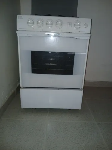 Vendo fogão brastemp 4 bocas em excelente estado.