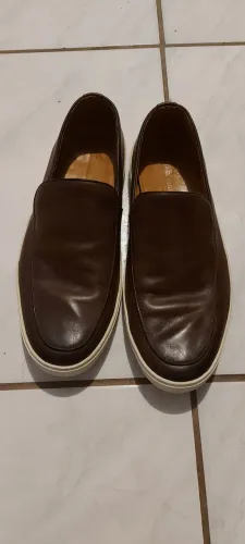 Sapato em couro