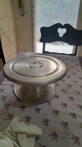 BAILARINA GIRATÓRIA PARA CONFEITAR BOLOS ? R$ 50,00