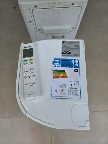 Ar condicionado inverter daikin 18 mil btus COM DEFEITO