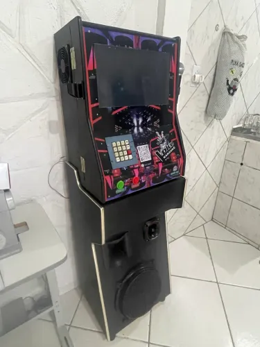 Vendo Karaokê Jukebox  2x1 por apenas 2.400,00 