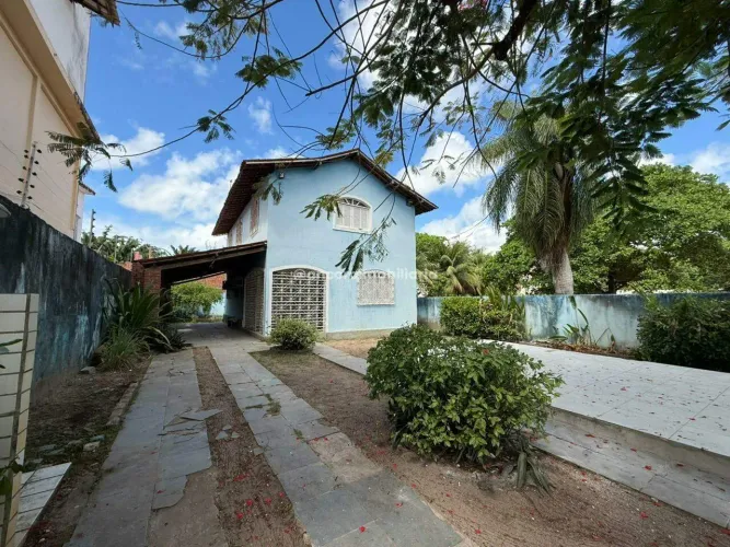 Casa com Potencial para Pousada ou Flats à Venda em Porto de Galinhas | 5 Quartos | Área A