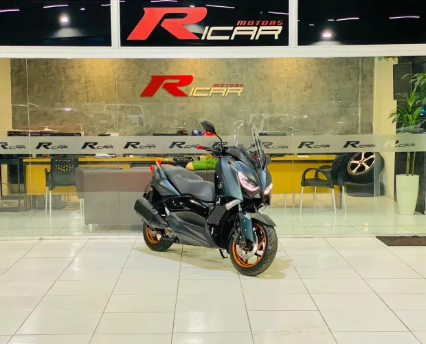 Yamaha XMax 250 cc