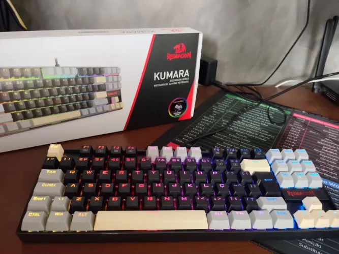 Teclado Mecanico Redragon Kumara, RGB, ABNT2, Switch Marrom