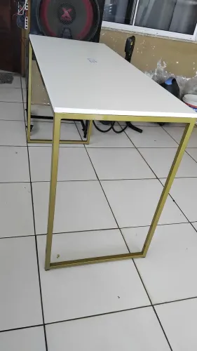 Mesa dourada