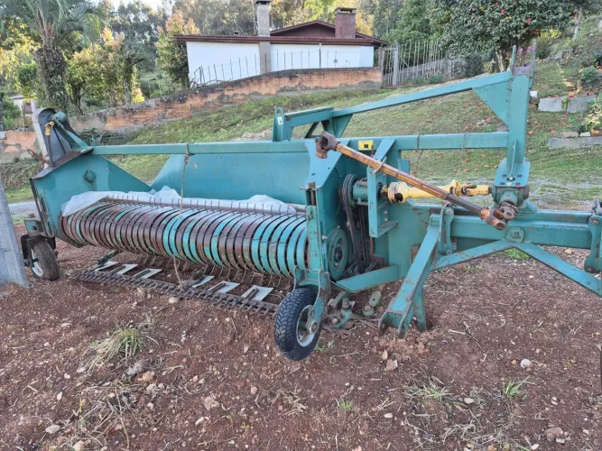 Maquina de colher feijao