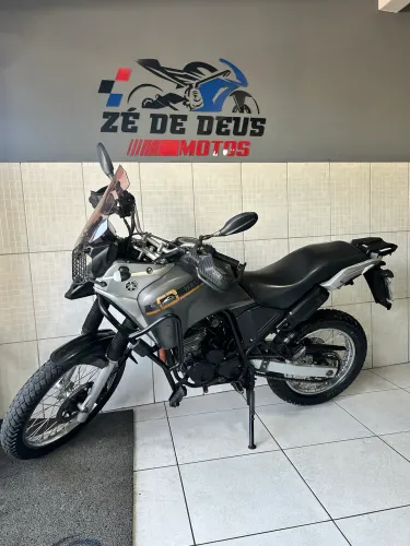 Tenere 250 2016 muito conservada