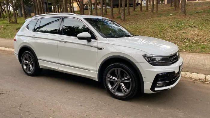 Volkswagen Tiguan Allspac R-line 350 TSI 2.0 4X4 2019