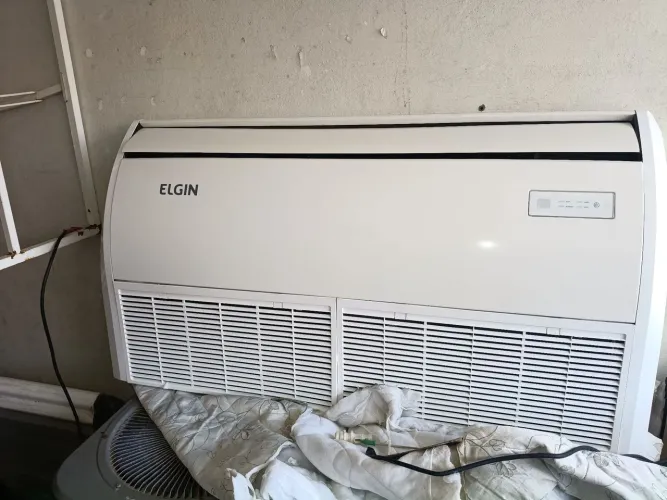 Vendo Ar-condicionado 36 btus convesional.