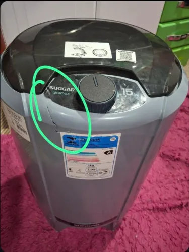 Vendo Centrífuga 15kg SEMI NOVA Funcionando Muito bem ENTREGO.