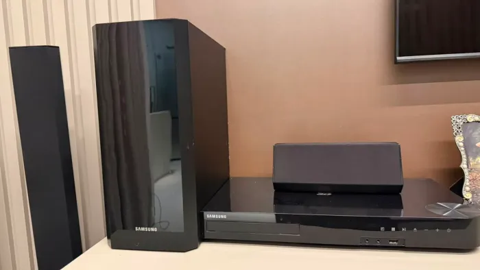 Samsung Home Cinema System - HT-F5550K