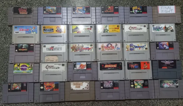 Fitas originais e paralelas Super Nintendo