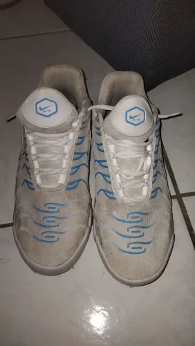 Tenis