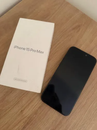 iPhone 15 pro Max 256GB  100% 2 meses de uso 