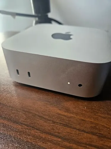 Mac Mini M4 - 512SSD - 16gb - Muito novo