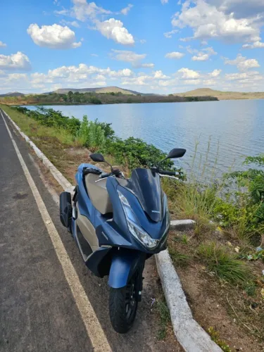 Honda PCX DLX 160 - Baixa Km