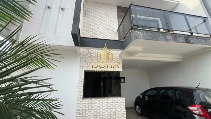 SOBRADO COM 1 SUÍTE E 2 QUARTOS NO PQ. VERDE EM CASCAVEL