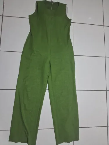 Macacão longo social G veste 42