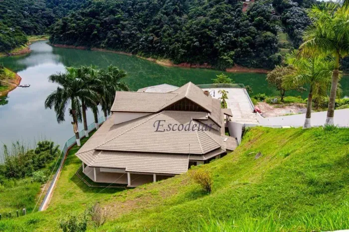 Chácara à venda, 4830 m² por R$ 7.000.000,00 - Igarata - Igaratá/SP