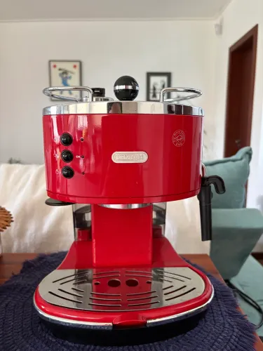 Máquina de Café Expresso Delonghi ECO310 Vermelha 127v
