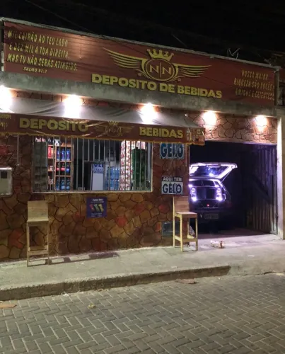 Casa e comércio beira mar