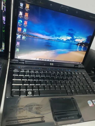Vendo Notebook HP/ 500 Gigas HD/4 Gigas Memória/ Bateria segura pouco/ Intel Dual core