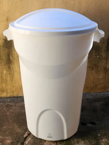 Cesto lixeira 100L plástico branco