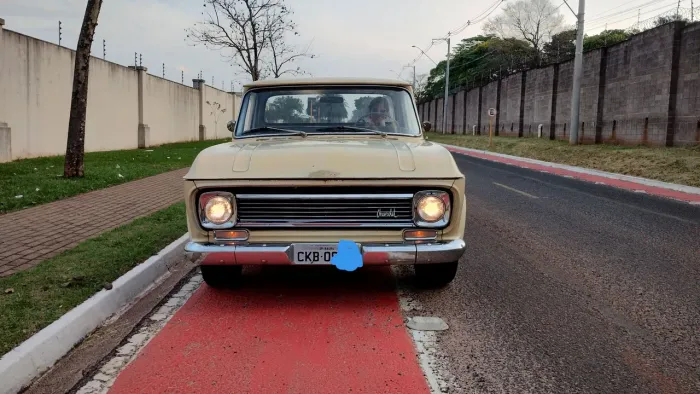 Chevrolet C-10 2.5/4.1 1977