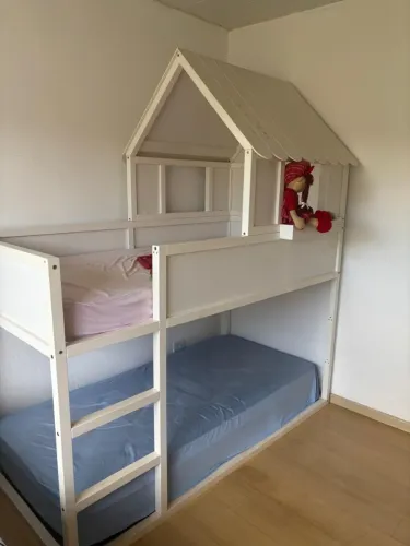 Oportunidade - Cama beliche com casinha - Solevita