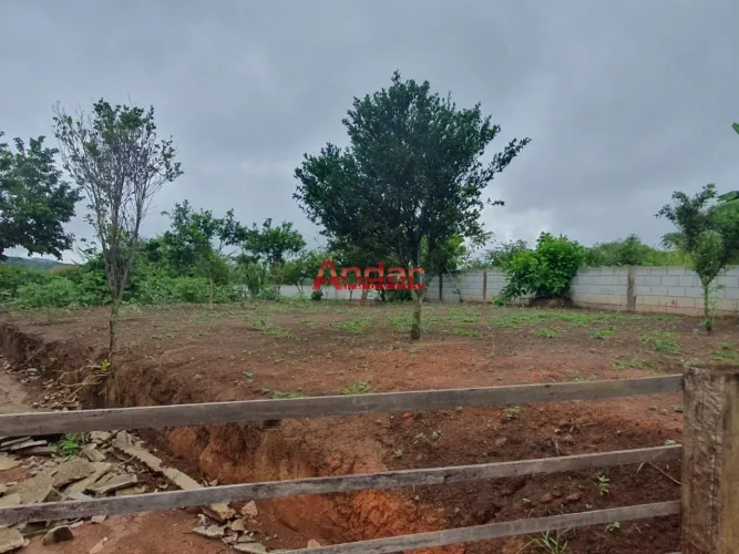 Terreno em Solar Do Madeira.