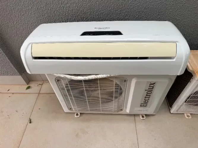 AR CONDICIONADO ELETROLUX 9000 BTUS