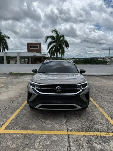VENDO VW TAOS HIGHLINE ?