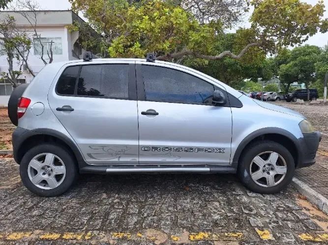 Volkswagen Crossfox 1.6 MI Total Flex 8V 5P 2009