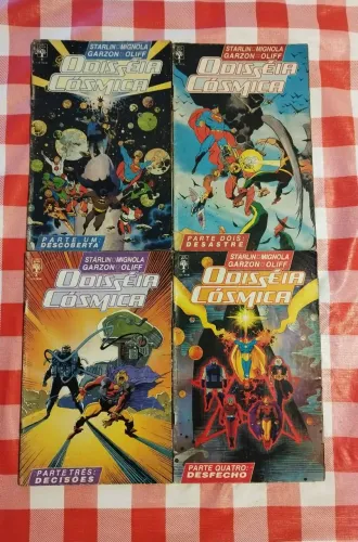 Odisseia Cósmica - Volumes 1 ao 4 - Coleção Completa - Editora Abril - 1990
