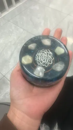 Orgonite Redonda - ambiente doméstico.