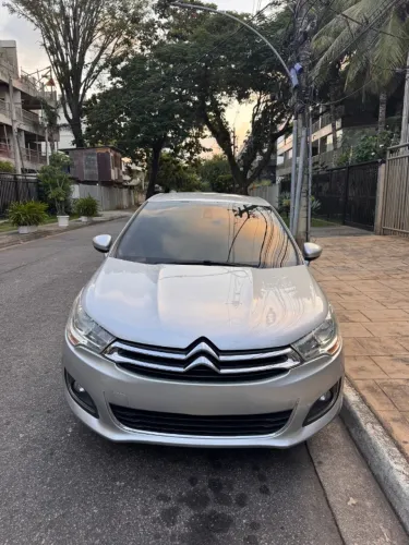  Alugo carro para motorista de app Uber black 99 confort Plus