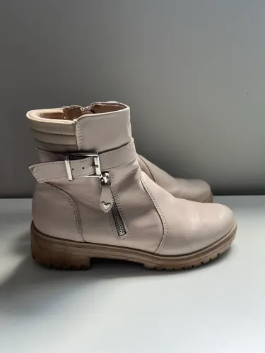 Bota