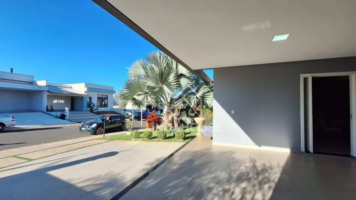 Casa Contemporânea 3 Suites, 4 vagas de garagem