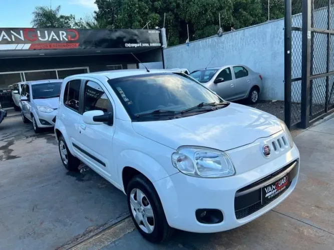Fiat Uno Vivace/rua 1.0 EVO Fire Flex 8V 5P 2014
