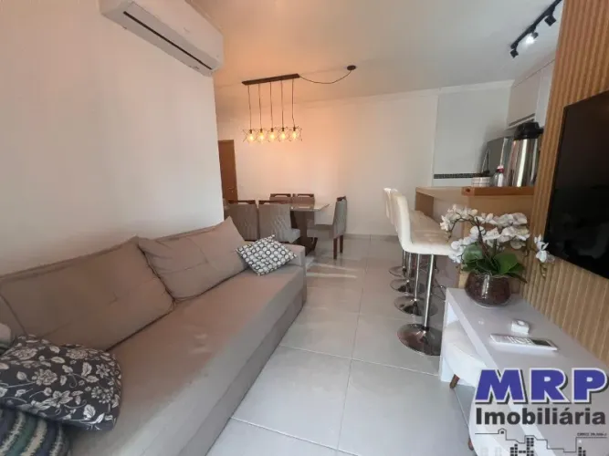 Apartamento a venda em Ubatuba, bairro Toninhas. 3 quartos. Condominio com elevador. 300 m