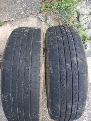 Vendo 2 pneus meia vida filé medida : 175/75/13 westlake $ 170,00 os 2