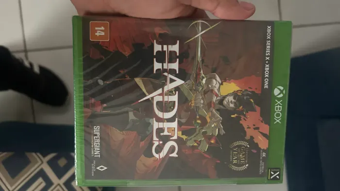 Vendo Jogo Hades Xbox Lacrado