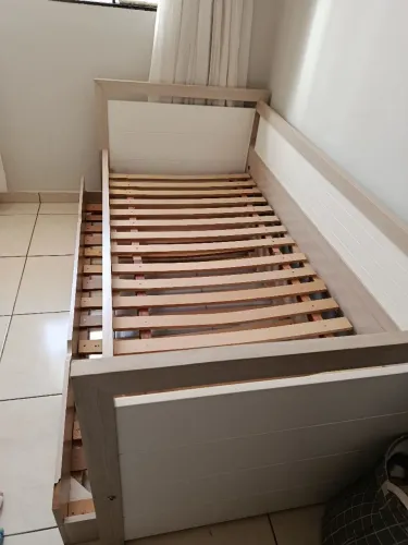 Cama solteiro com auxiliar 