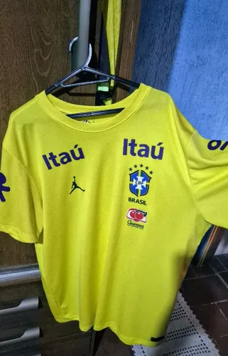 Camisa de treino da seleção , tamanho GG