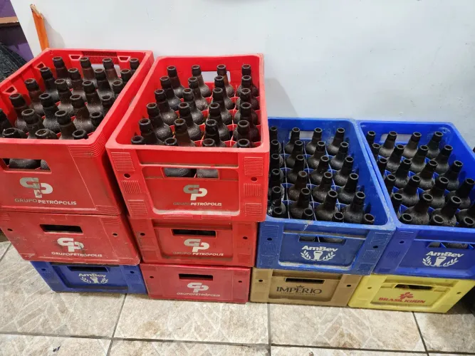 Vasilhames de buchudinha com 24 unidades