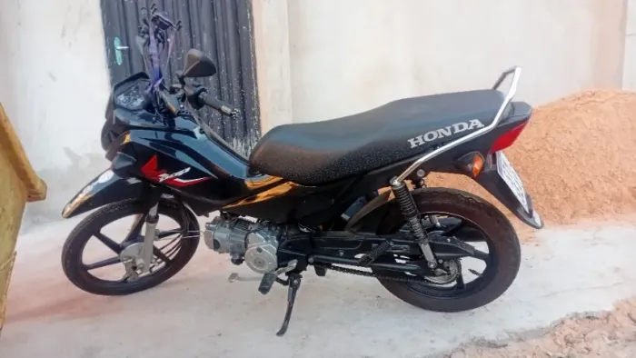 Moto em perfeito estado