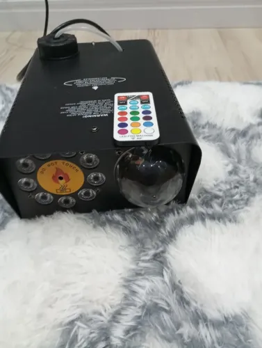 Máquina de fumaça para festa com led e controle remoto